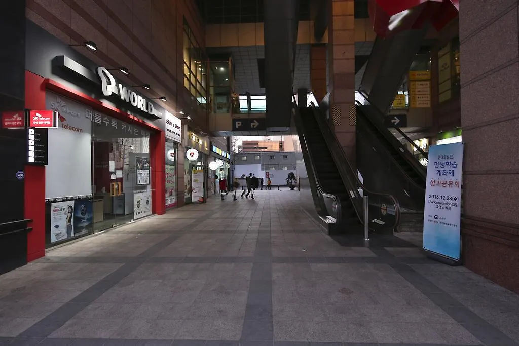 Penthouse Seoul Station Hotel